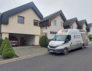 Zateplení stropu rodinného domu pomocí foukané izolace